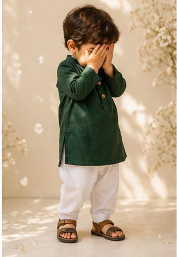 Freedom Fit (boy) with collar